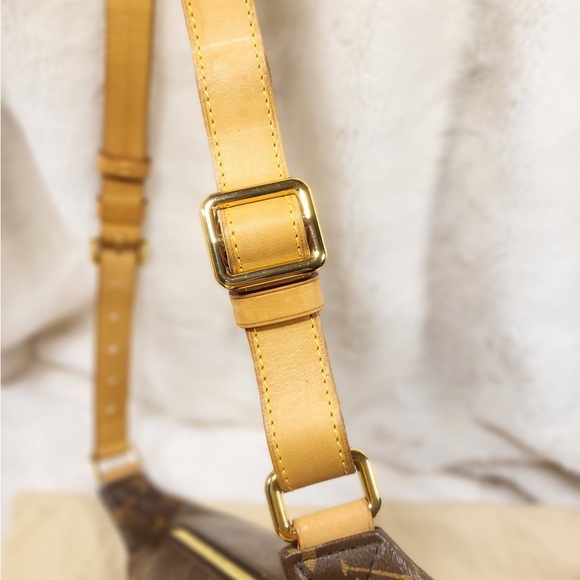 Louis Vuitton monogram bum bag - Picture 16 of 16